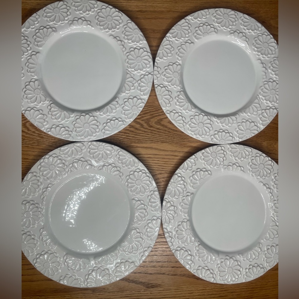 American Atelier Bianca White Flower Dinner Plates set of 4